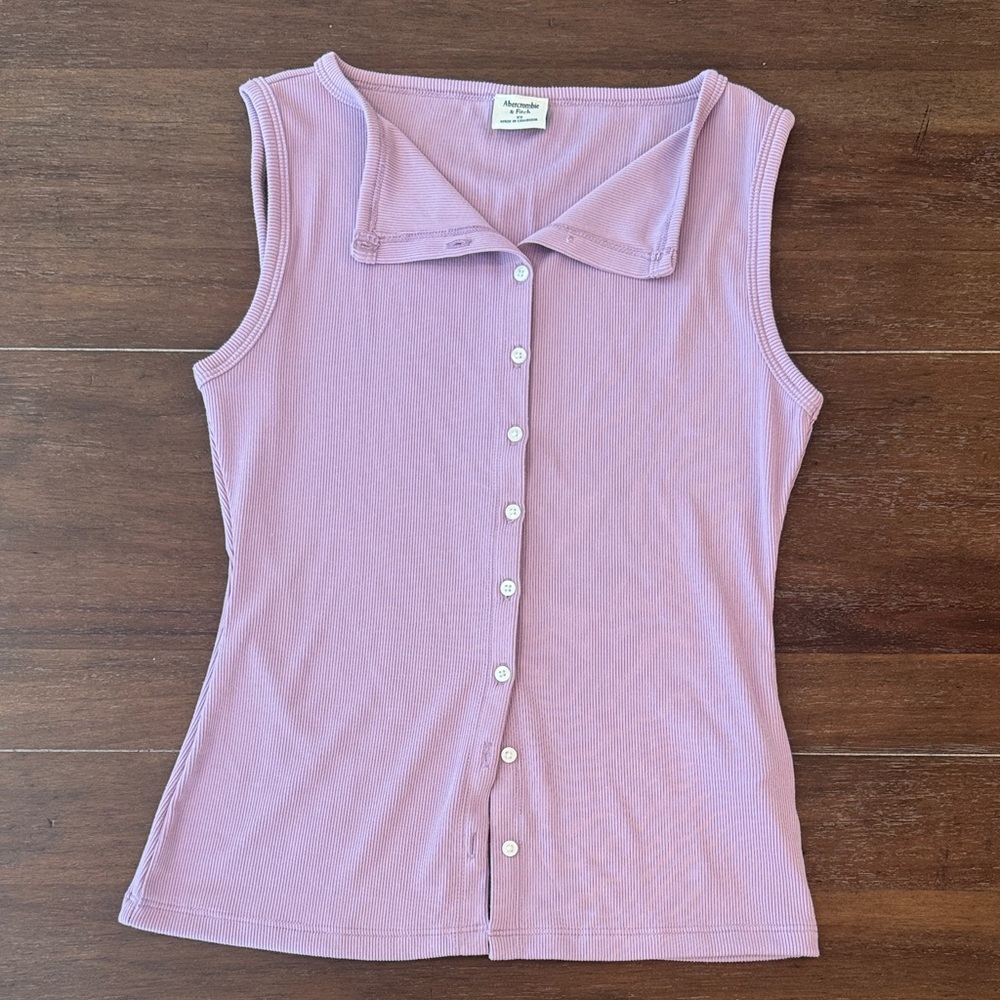 Abercrombie & Fitch Slash Button Front Sleeveless Tank Top